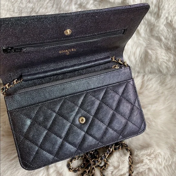 SOLD Chanel wallet on chain in iridescent caviar - Picture 13 of 14